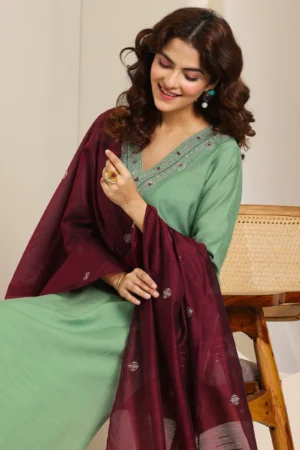 Green Yoke Design Silk Blend Straight Suit Set With Dupatta