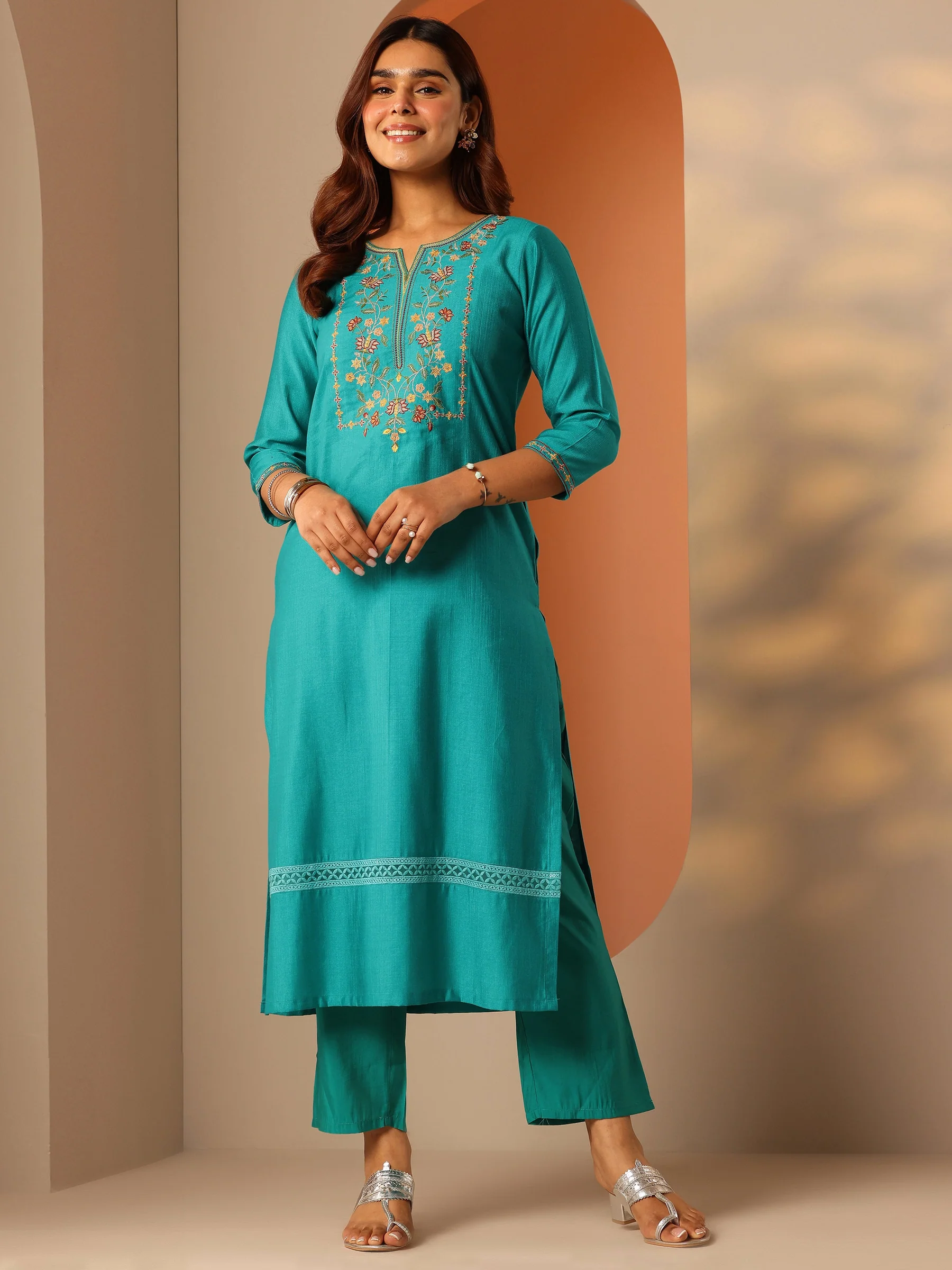 400813_1_1c8bdded-e413-49c6-ab25-481d01f05f5e Turquoise Blue Embroidered Silk Blend Straight Kurta Set