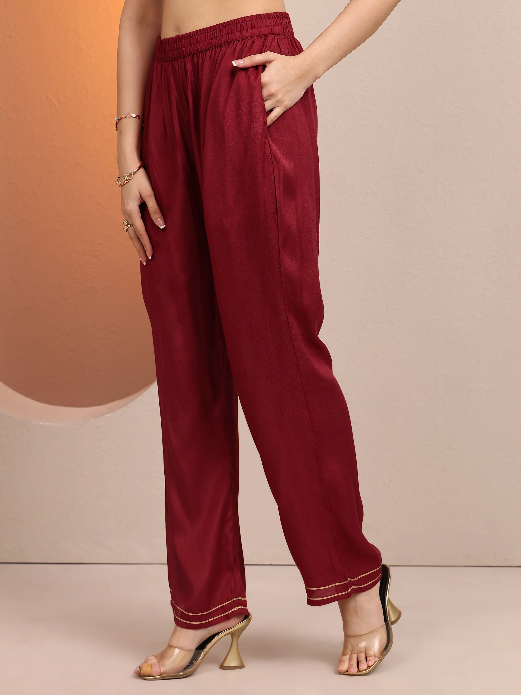 99883_5 Red Printed Chinon Straight Suit Set With Dupatta - Image 6