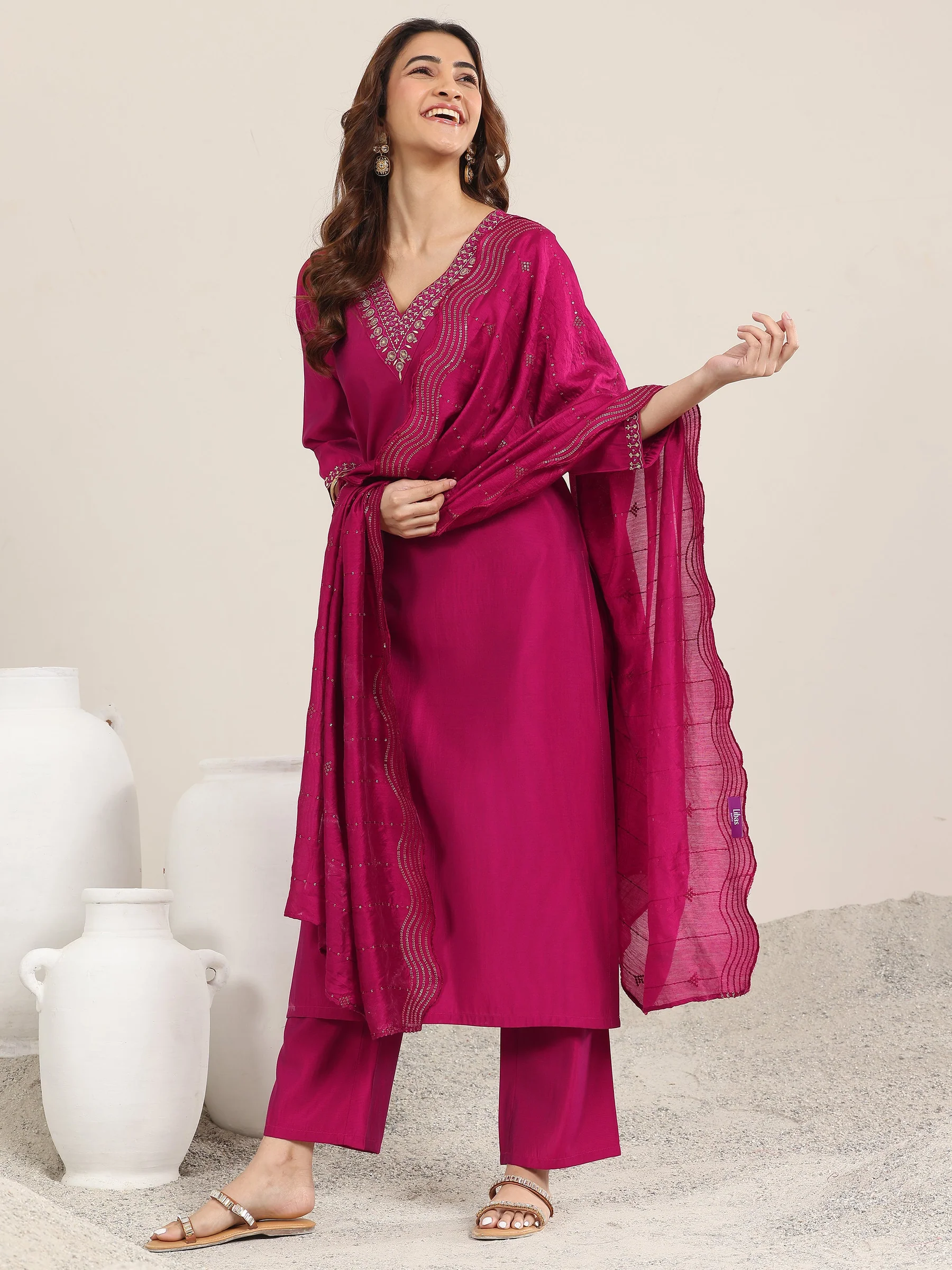 GS1052_8_8689b3fb-50c8-4203-9df2-c5f623f2c7e6 Burgundy Yoke Design Silk Blend Straight Suit With Dupatta - Image 10