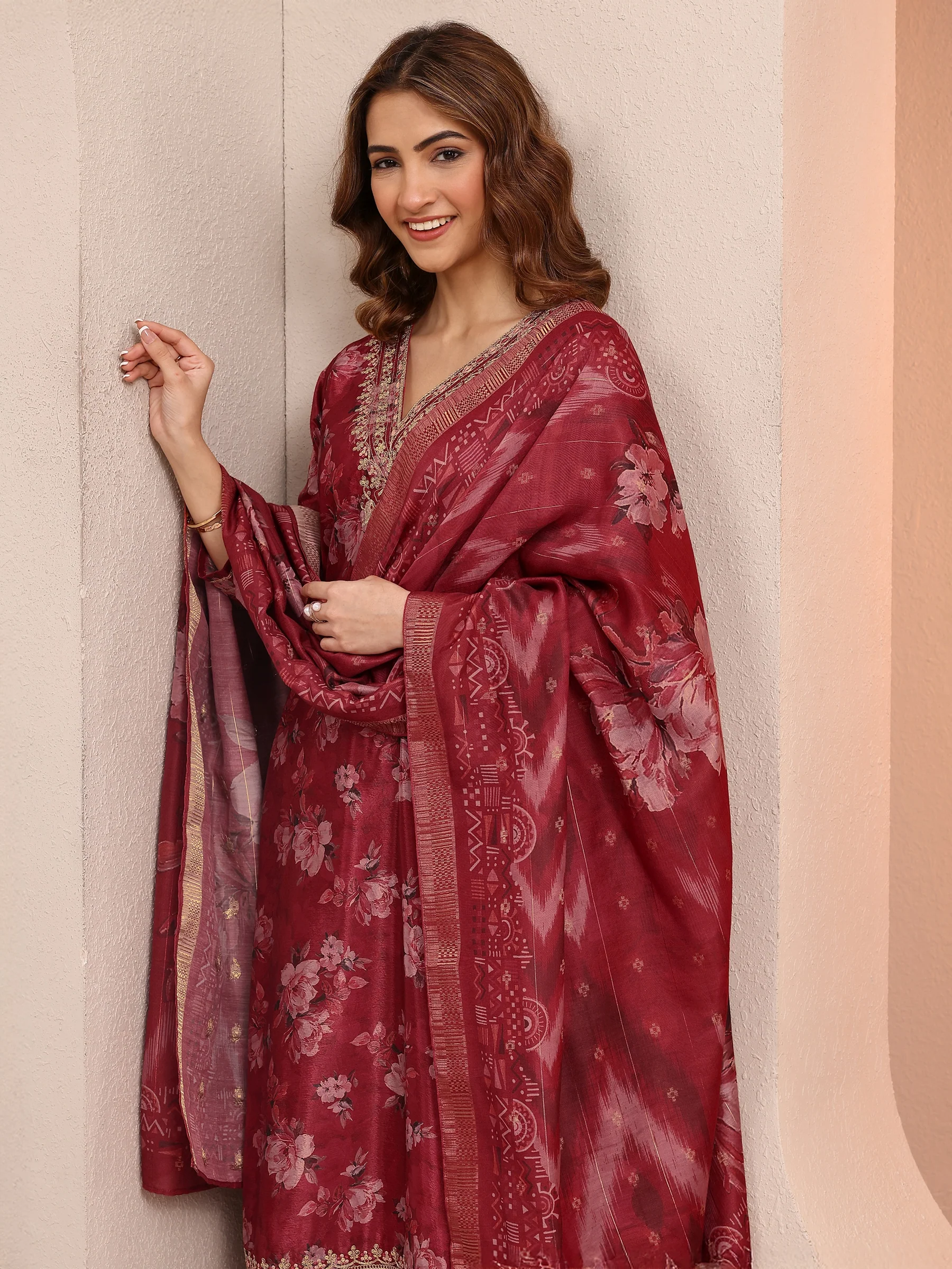 red-printed-chinon-straight-suit-set-with-dupatta-99883 Red Printed Chinon Straight Suit Set With Dupatta