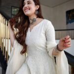 white anarkali kurta set with dupatta for women | jiostyles